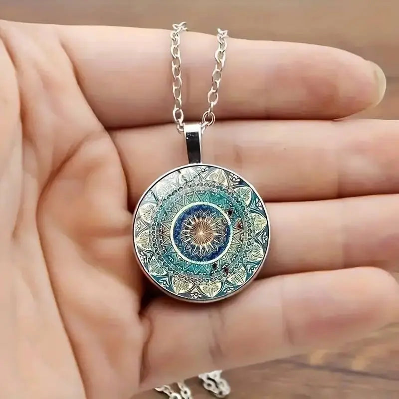 קולר מנדלה כחולה עגולה אלגנטית